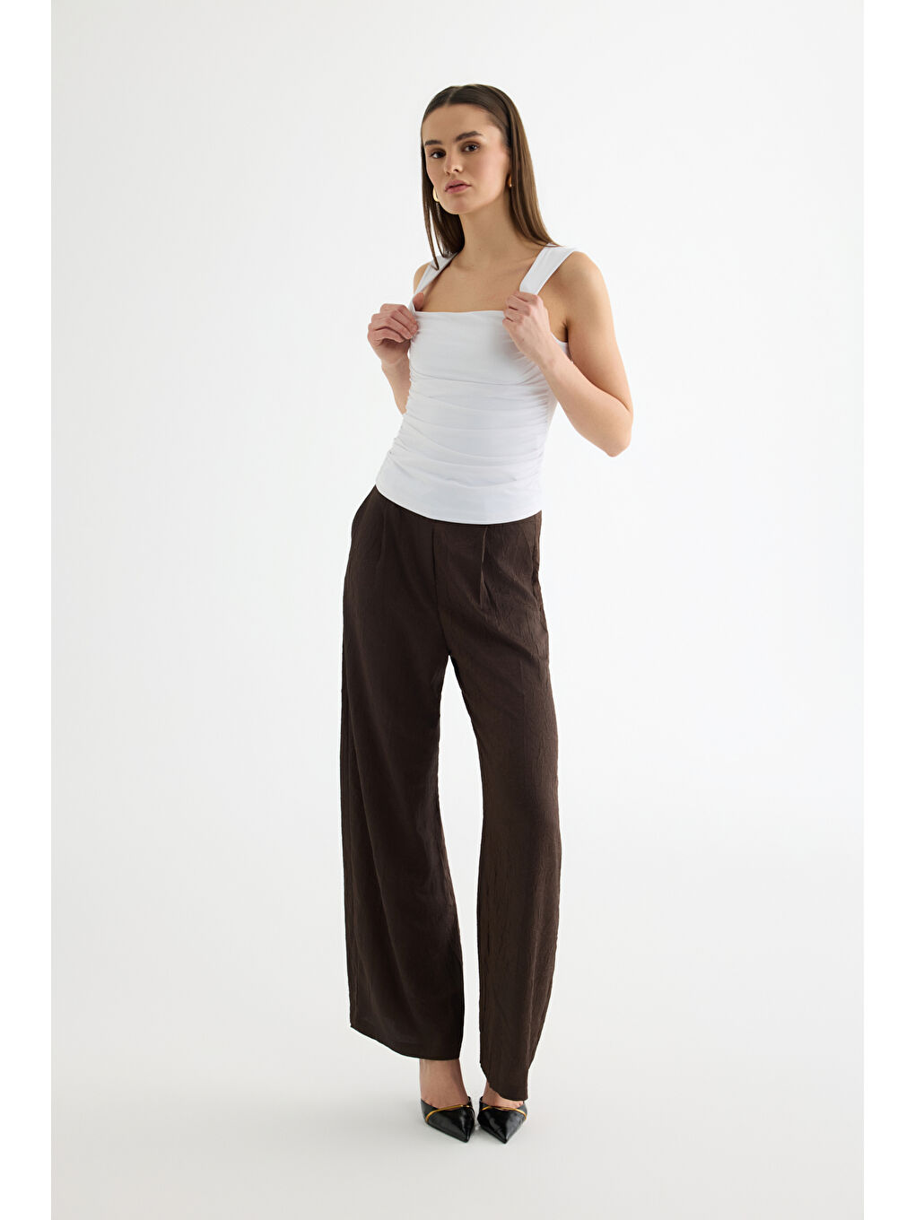 Büzgülü Kolsuz Bluz Ekru-3