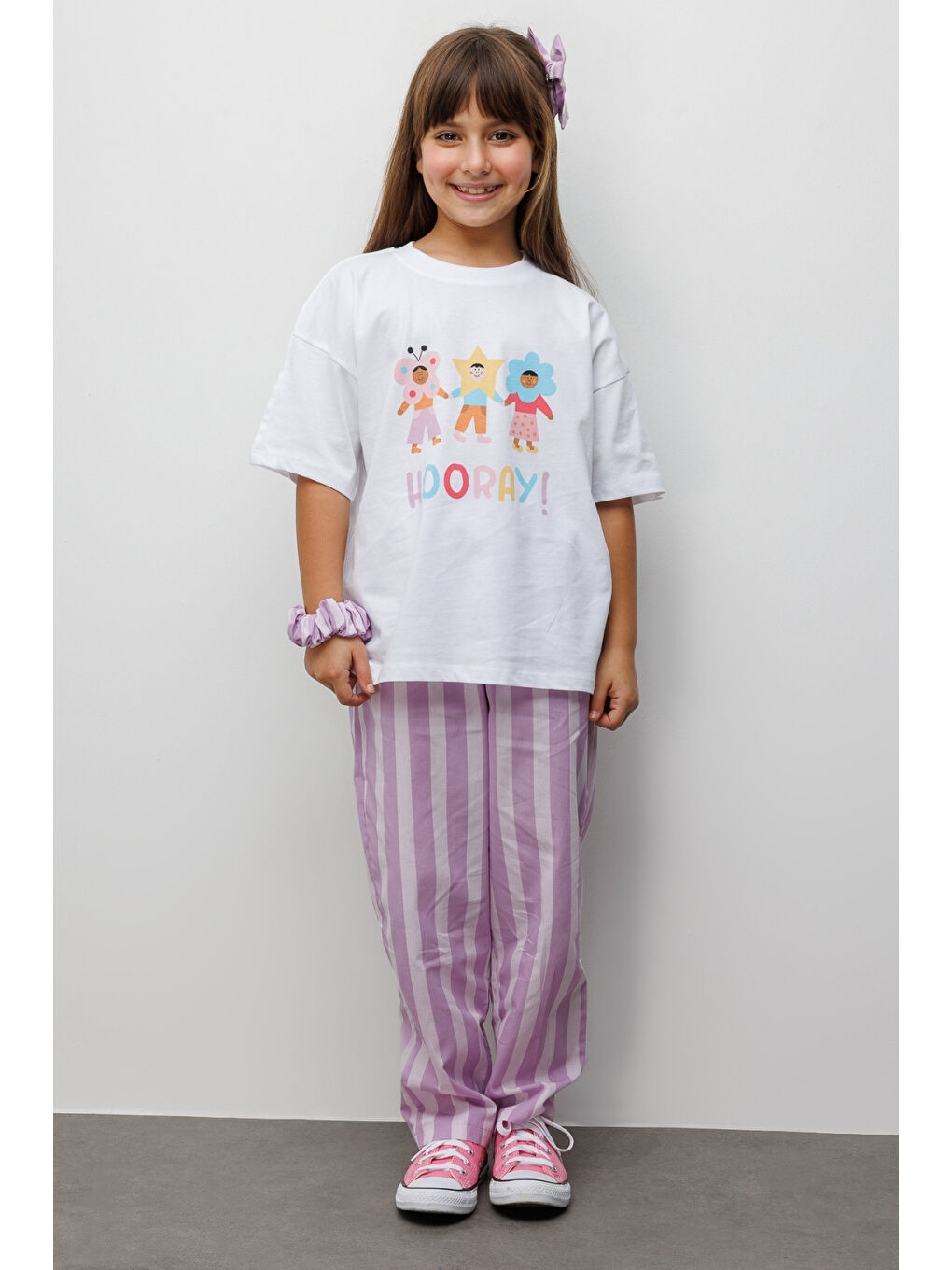 Lila Hooray Baskılı Çizgi Desenli Çocuk Tişört Pantolon Takım - Edna-1