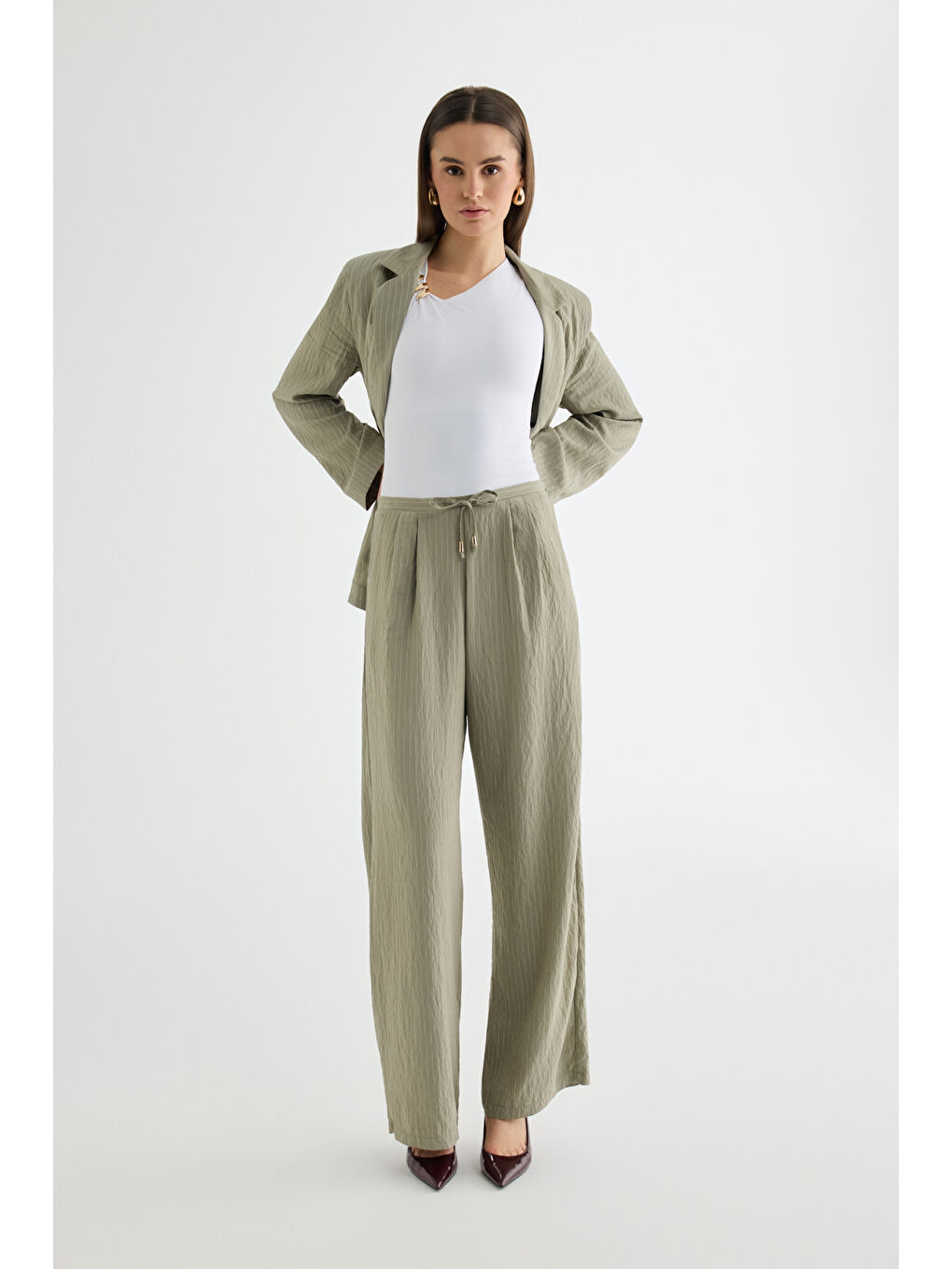 Çizgili Bağcıklı Bol Paça Pantolon Haki-1