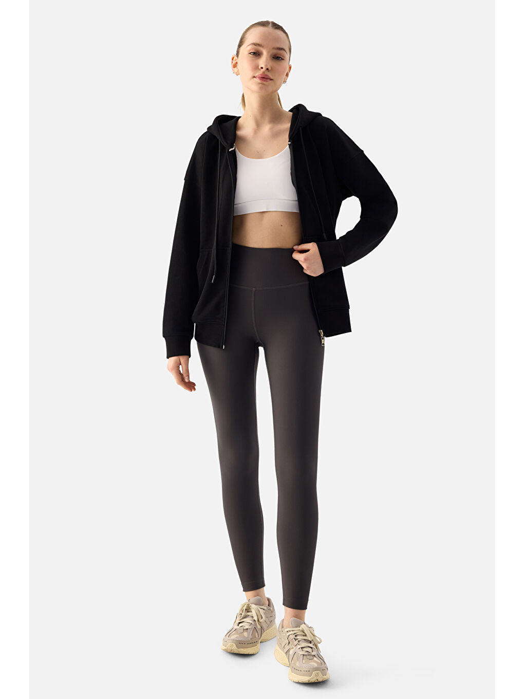 Luna Fermuarlı Kapüşonlu Siyah Sweatshirt-5