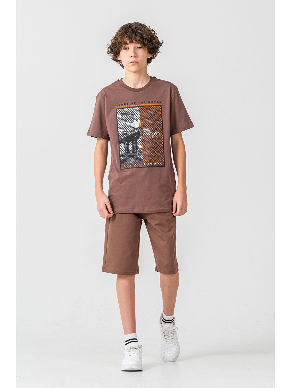 Kahverengi Heart Of The World Baskılı Cep Altı New York Amazing City Baskılı Erkek Çocuk Şort - Tişört Takımı-1