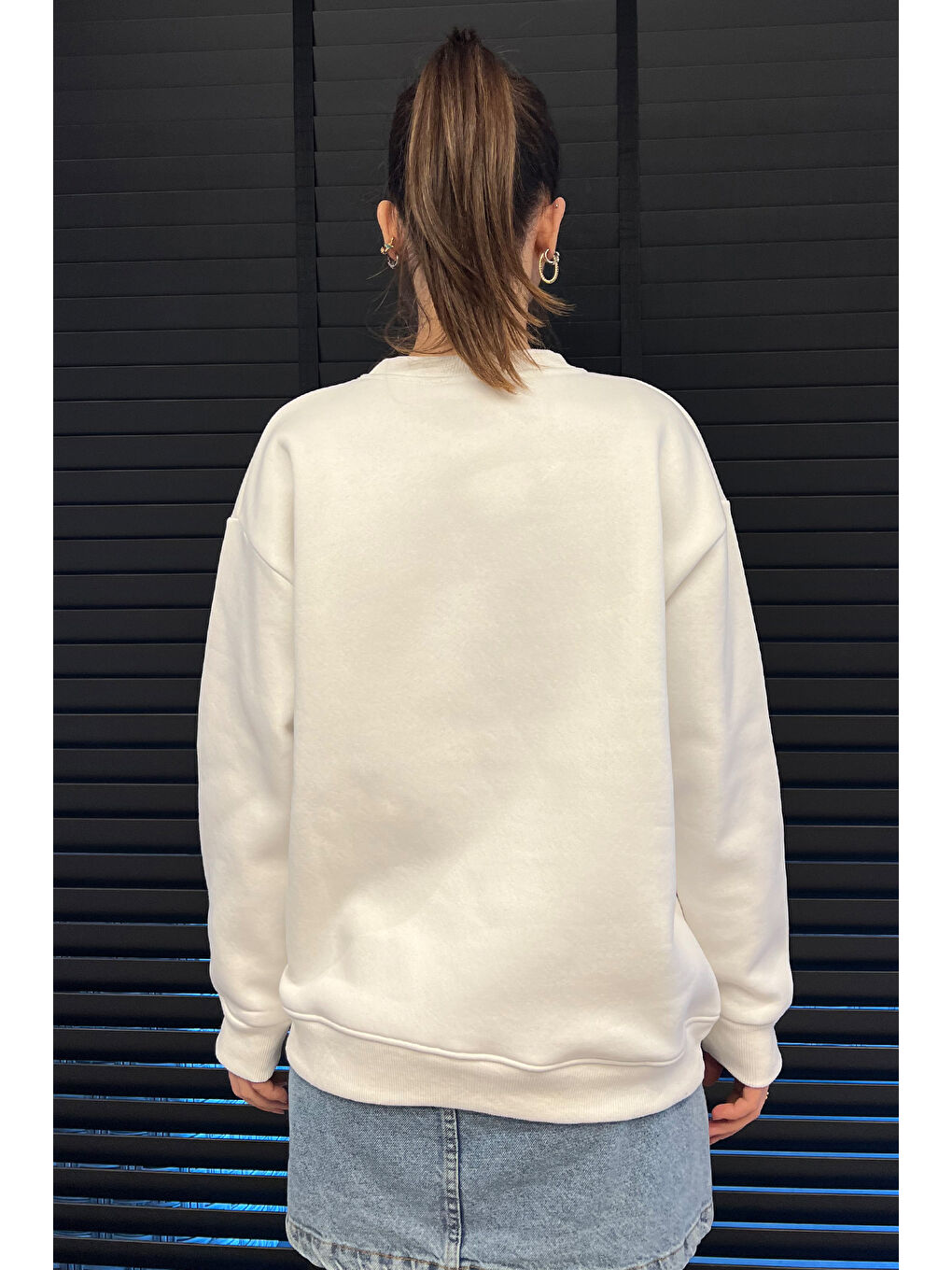 GÜLSELİ Beyaz Kadın Üç İplik Şardonlu Bisiklet Yaka Sweatshirt - 2