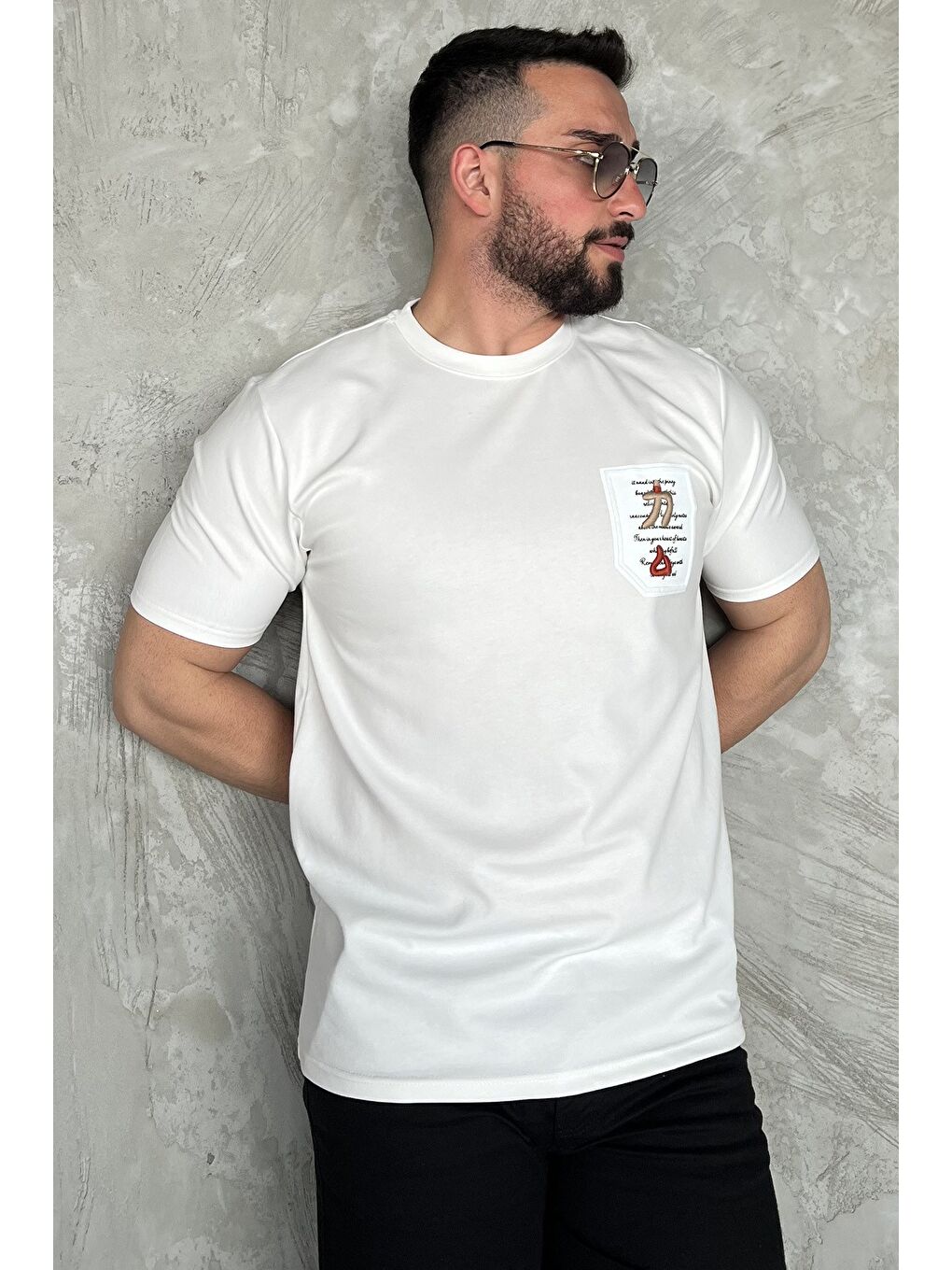 Ekru Bisiklet Yaka Yazı Baskılı Erkek Tişört-1