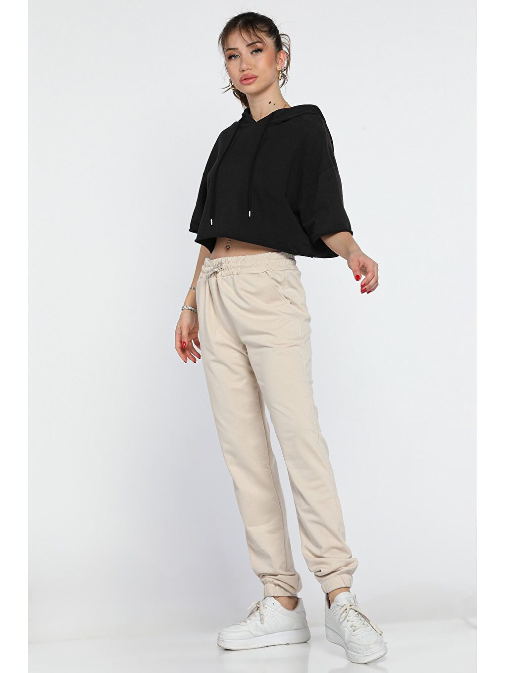 Bej Kadın Paça Lastikli Eşofman Altı-1