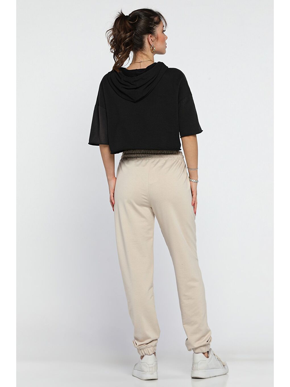 Bej Kadın Paça Lastikli Eşofman Altı-2