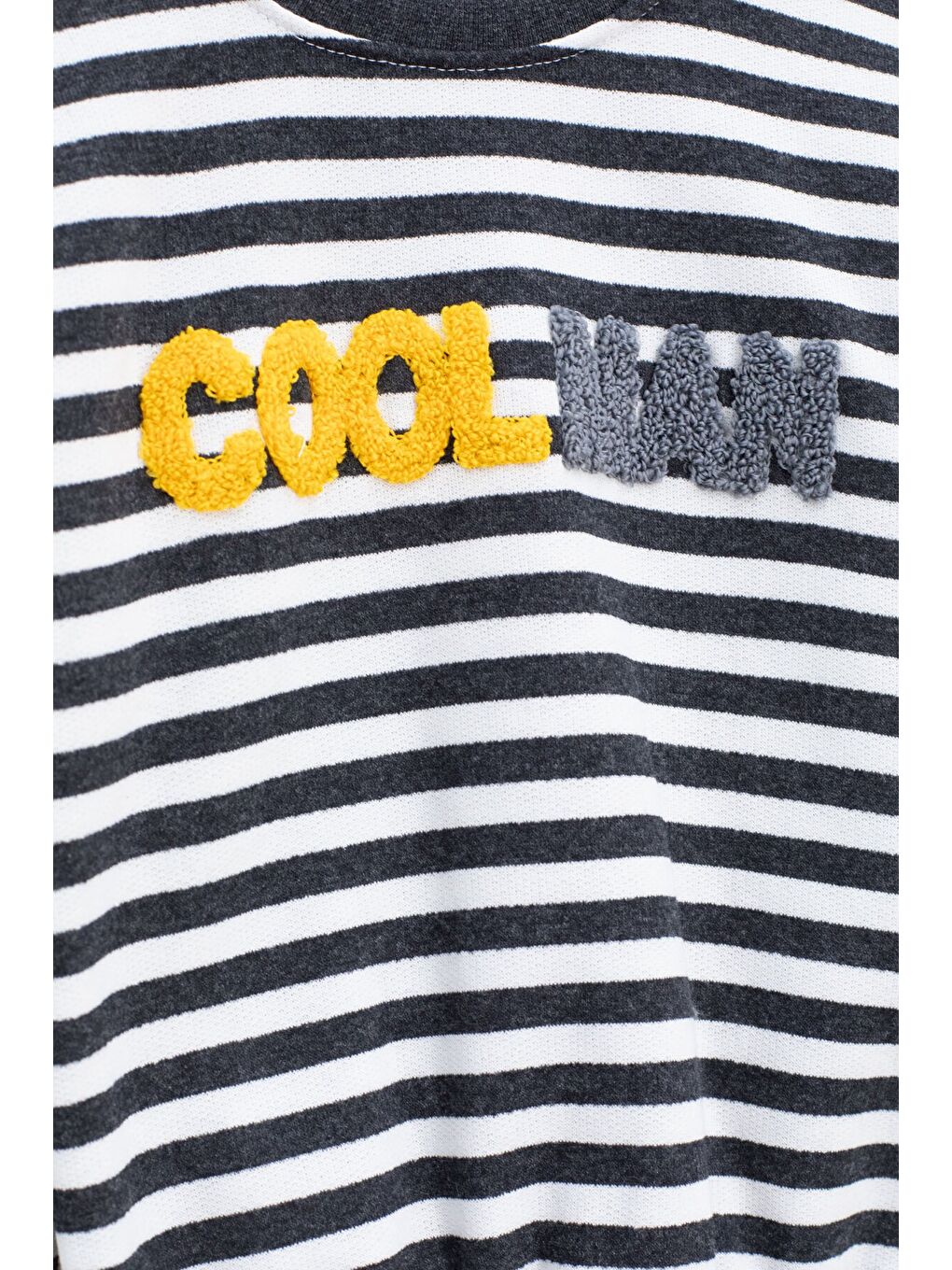 Gri Erkek Çocuk Yazı Nakışlı Şardonlu 2'li takım 22705-1