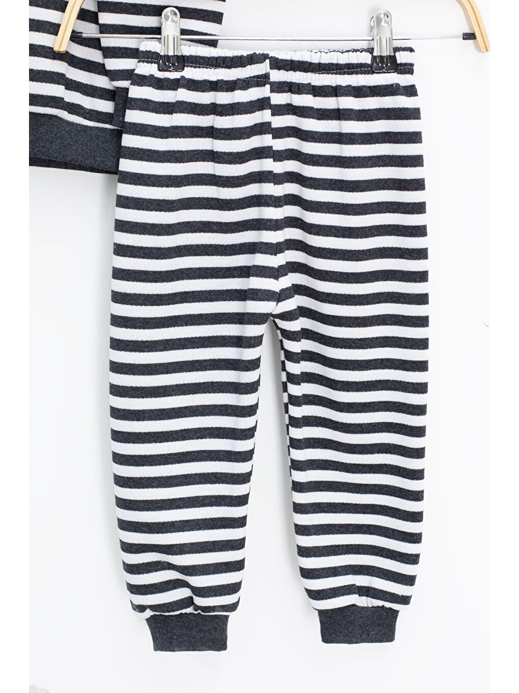 Gri Erkek Çocuk Yazı Nakışlı Şardonlu 2'li takım 22705-2