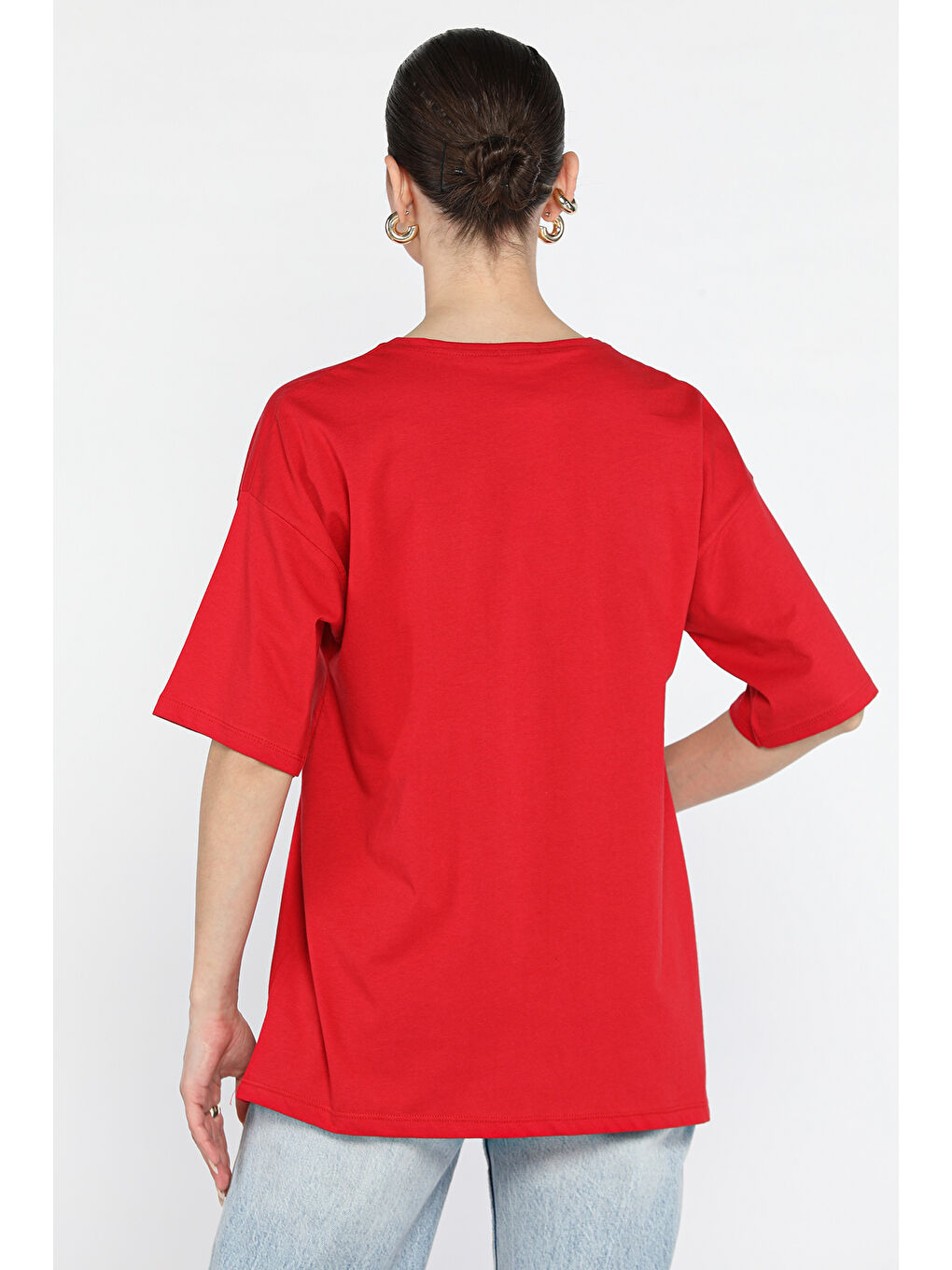 Kırmızı Baskılı Bisiklet Yaka Kadın Tişört-2