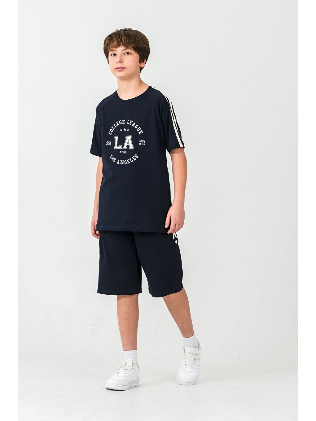 Lacivert College League Los Angels Baskılı Alt Yanlar Biyeli Ve Çıtçıtlı Erkek Çocuk Şort - Tişört Takımı