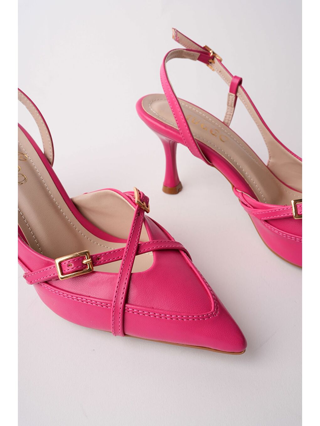 Fuşya İCONS Sivri Burun Arkası Açık Kemer Detaylı İki Bantlı Kadın Topuklu Ayakkabı-5