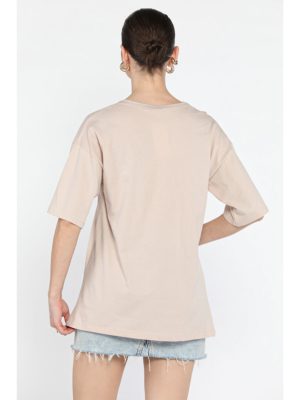 Bej Ön Yazı Baskılı Bisiklet Yaka Kadın Tişört-2