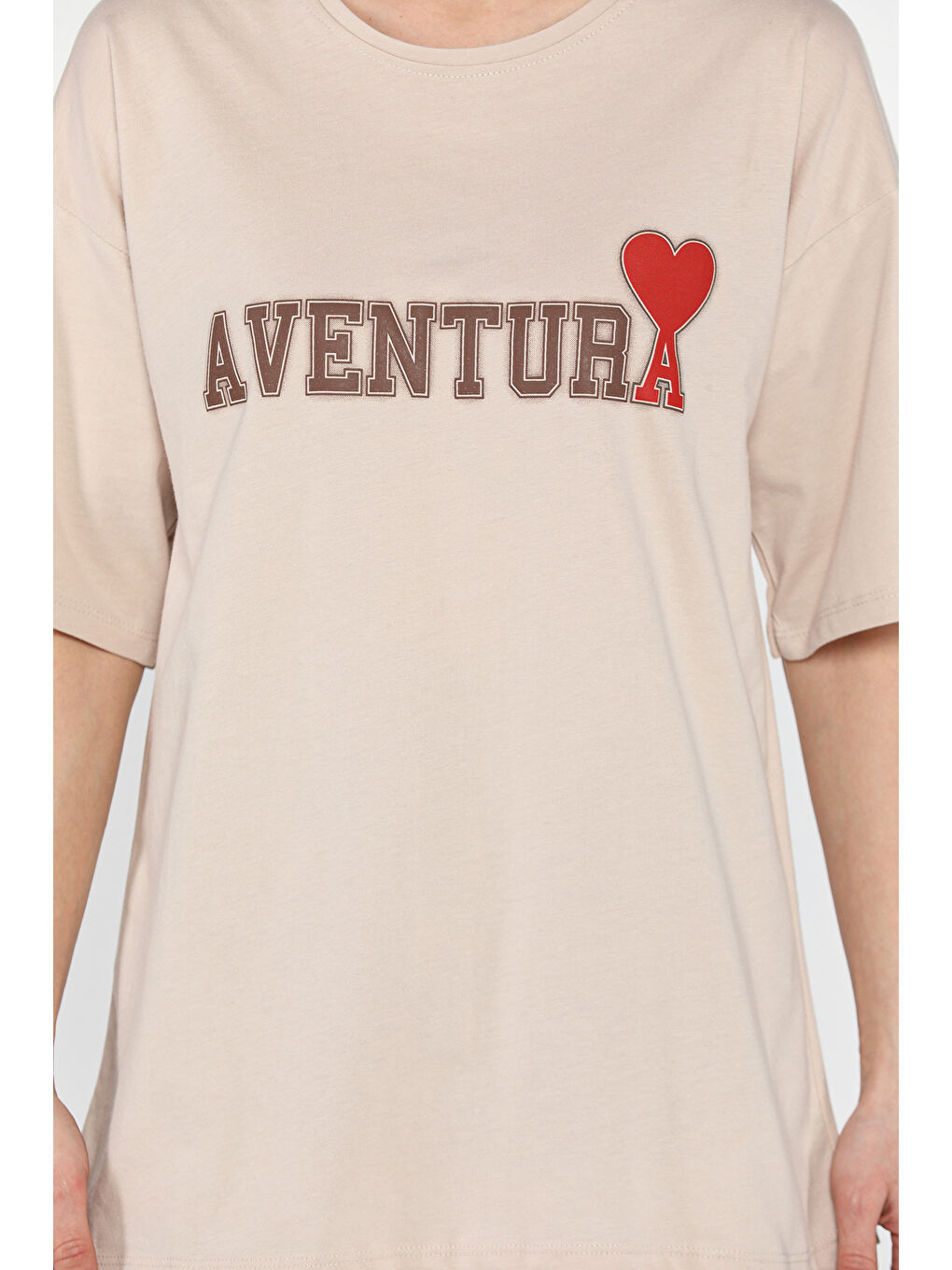 Bej Ön Yazı Baskılı Bisiklet Yaka Kadın Tişört-3