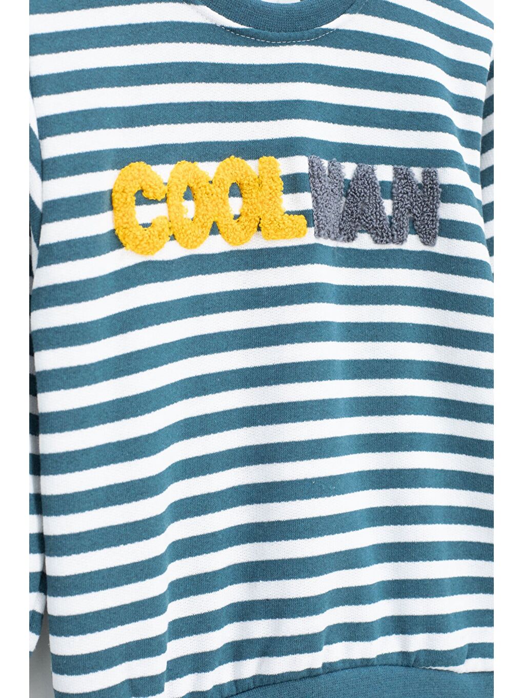 Turkuaz Erkek Çocuk Yazı Nakışlı Şardonlu 2'li takım 22707-1