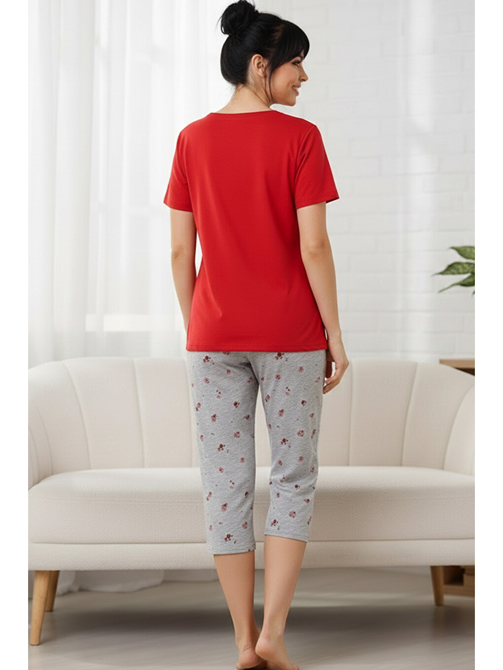 Kırmızı Desenli Pamuklu Bisiklet Yaka Örme Kapri Pijama Takım-2