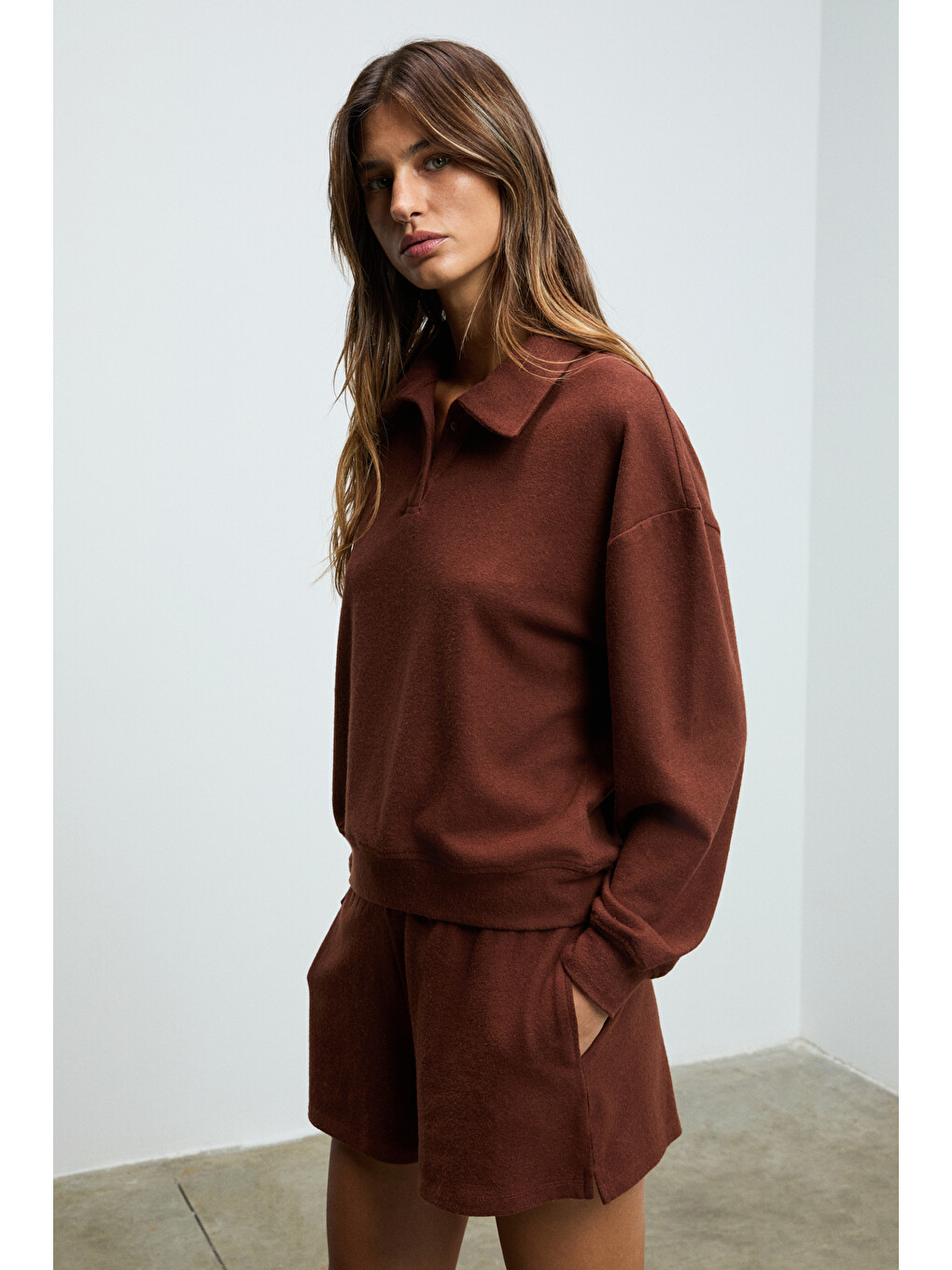 Sılken Kadın Yumuşak Ve Esnek Kumaşlı Polo Yakalı Kahverengi Sweatshirt-2