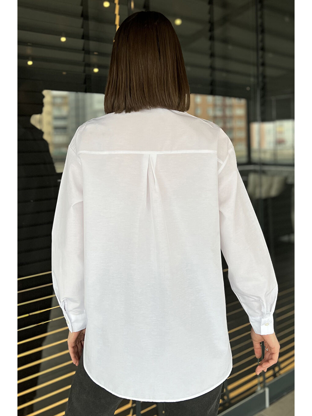 Beyaz Kadın Uzun Kol Taşlı Gömlek-2