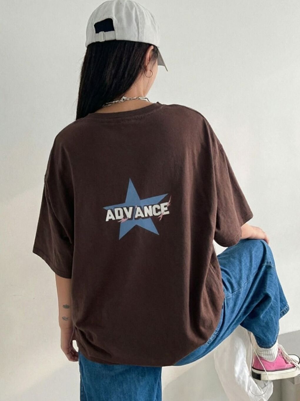 Kahverengi Kadın Kahve Advende Baskılı Oversize Tişört-1