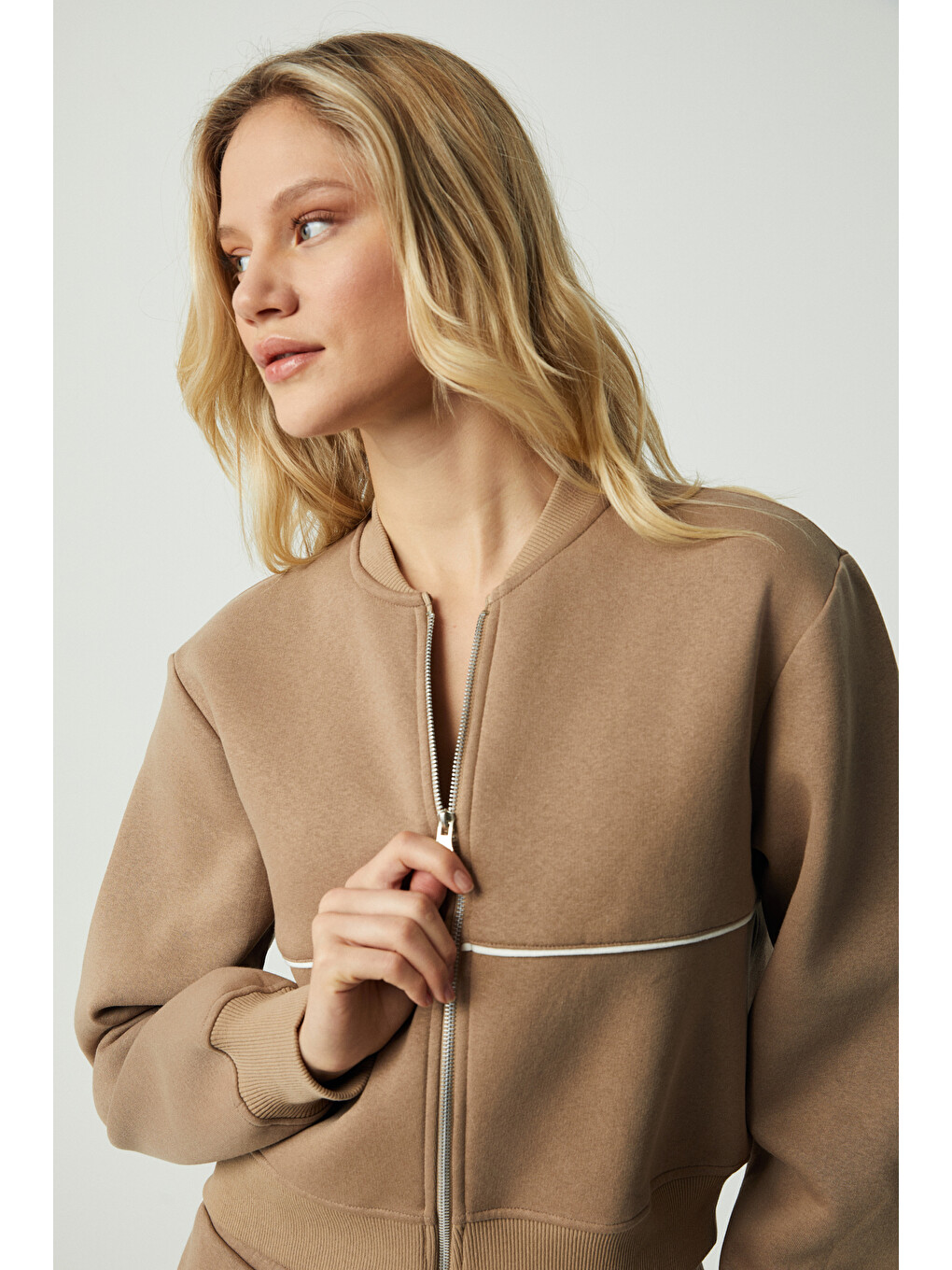 Bej Anyul Kadın Relaxed Bomber Yaka Vizon Sweatshirt-3