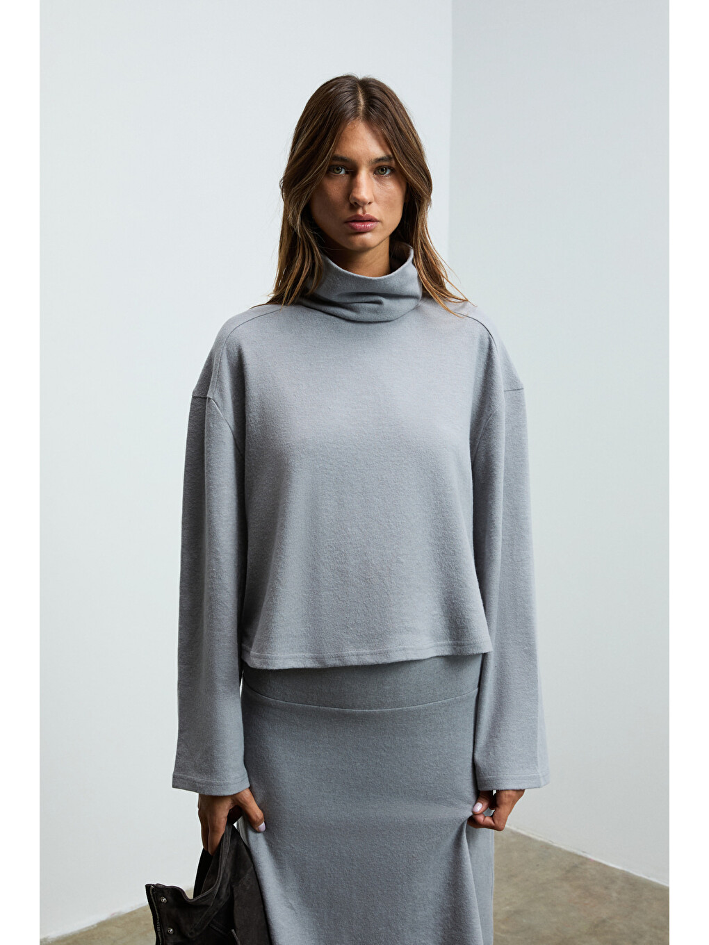 Ploruns Kadın Yumuşak Ve Esnek Kumaşlı Balıkçı Yaka Gri Sweatshirt