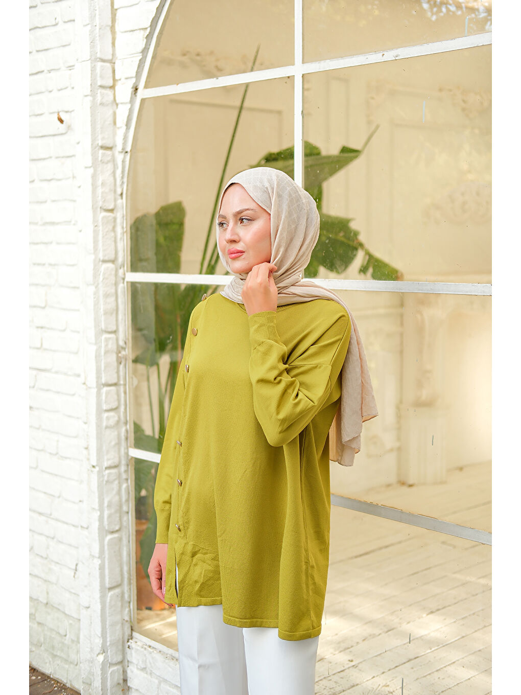 Kadın Ön Düğme Detay Tunik Yağ Yeşil-3