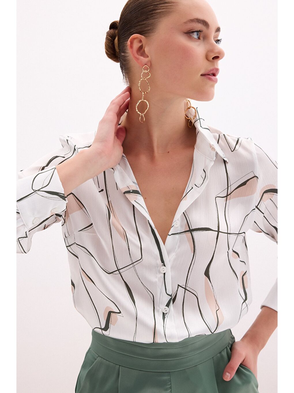 Yırtmaç Detaylı Gömlek - Haki-4