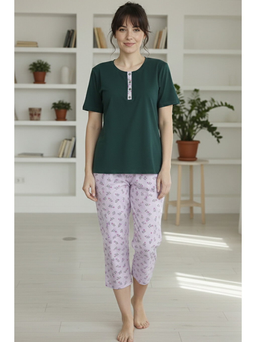 Yeşil Desenli Pamuklu Bisiklet Yaka Örme Kapri Pijama Takım-1
