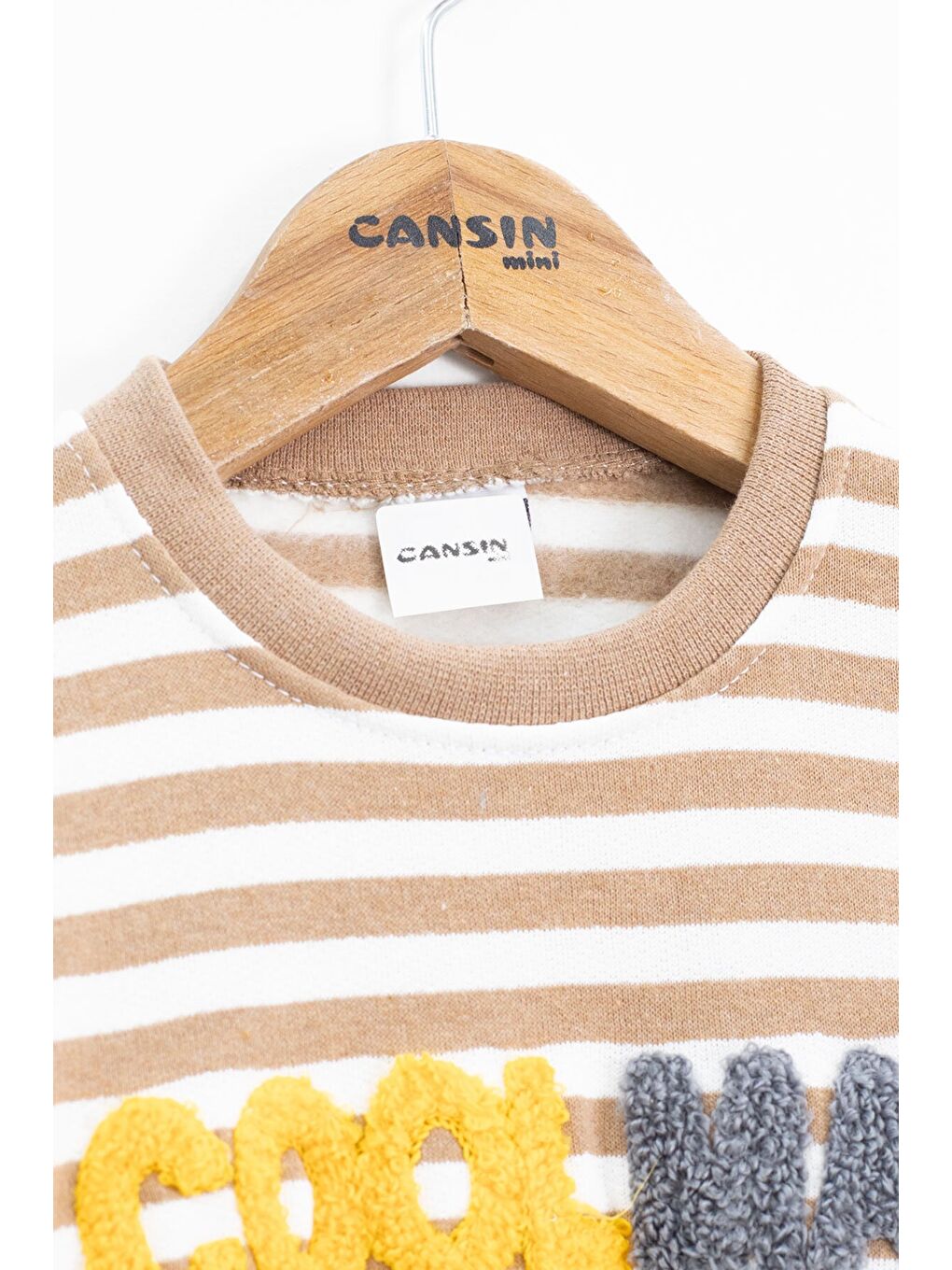 Kahverengi Erkek Çocuk Yazı Nakışlı Şardonlu 2'li takım 22706-2