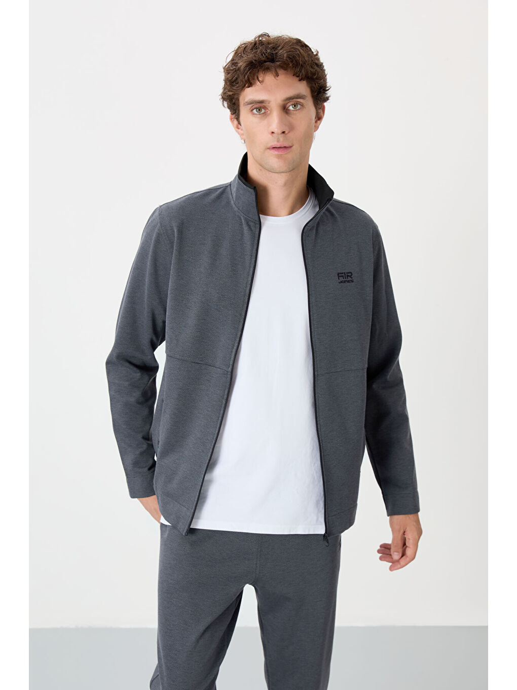 Koyu Gri Dik Yaka Gizli Cep Detaylı Standart Kalıp Erkek Eşofman Takım - 85209-1