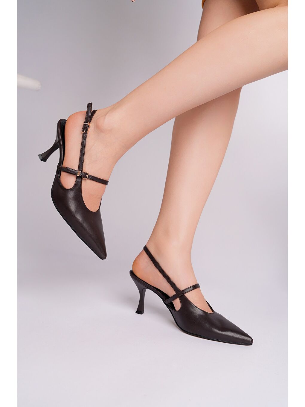 Kahverengi ANJELA Kemer Detaylı Sivri Burun Arkası Açık Kadın Topuklu Ayakkabı-2