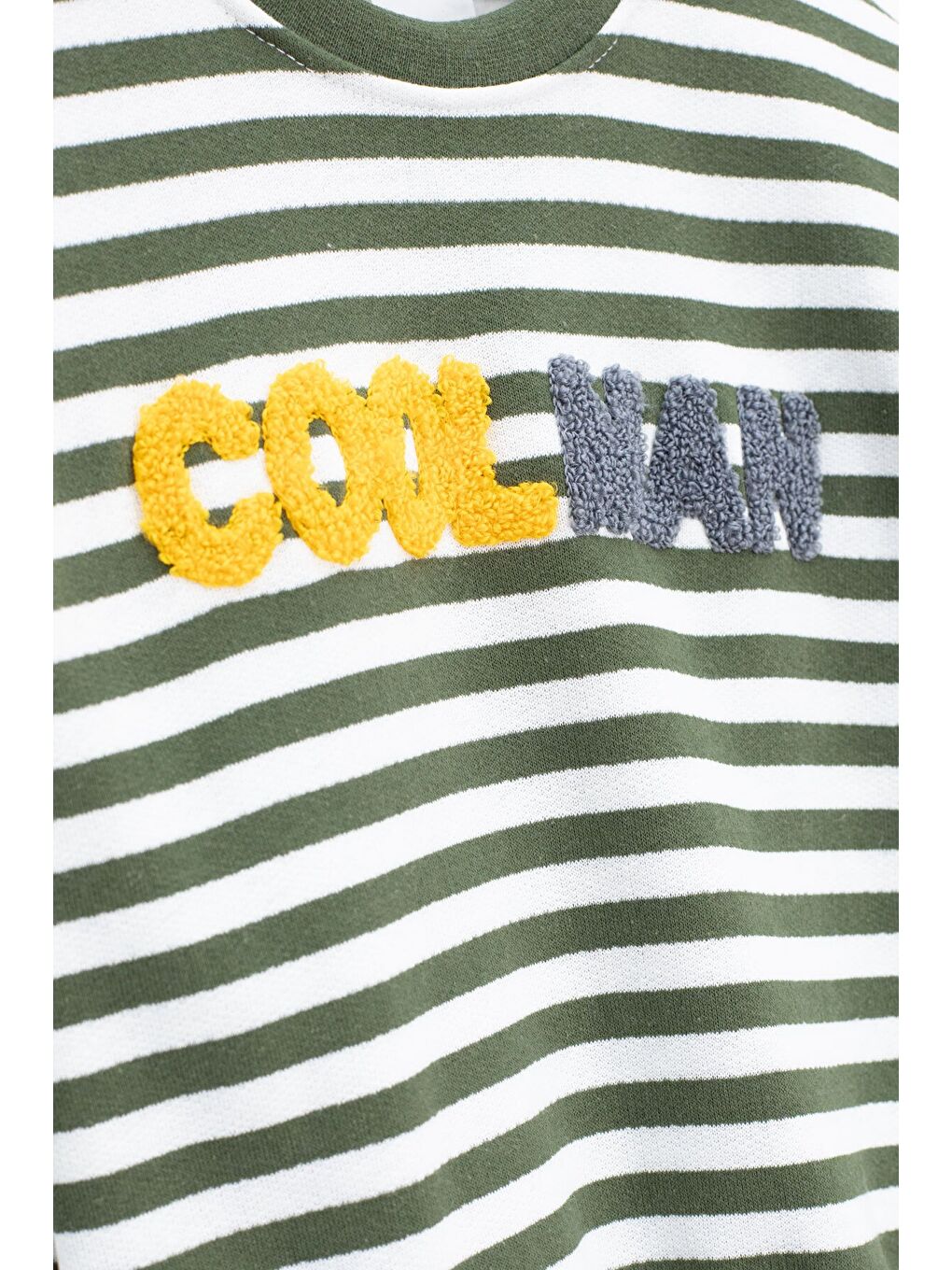 Yeşil Erkek Çocuk Yazı Nakışlı Şardonlu 2'li takım 22704-1