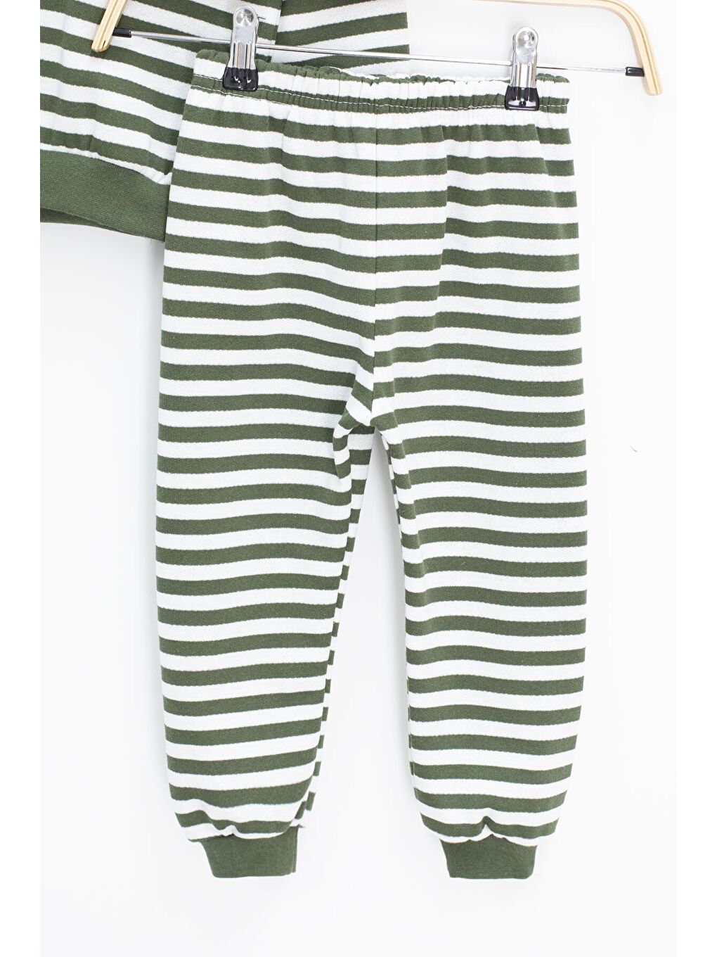 Yeşil Erkek Çocuk Yazı Nakışlı Şardonlu 2'li takım 22704-2