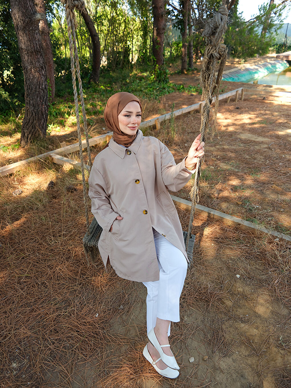 Bej Kadın Cep Detay Pelerinli Ceket Taş-2