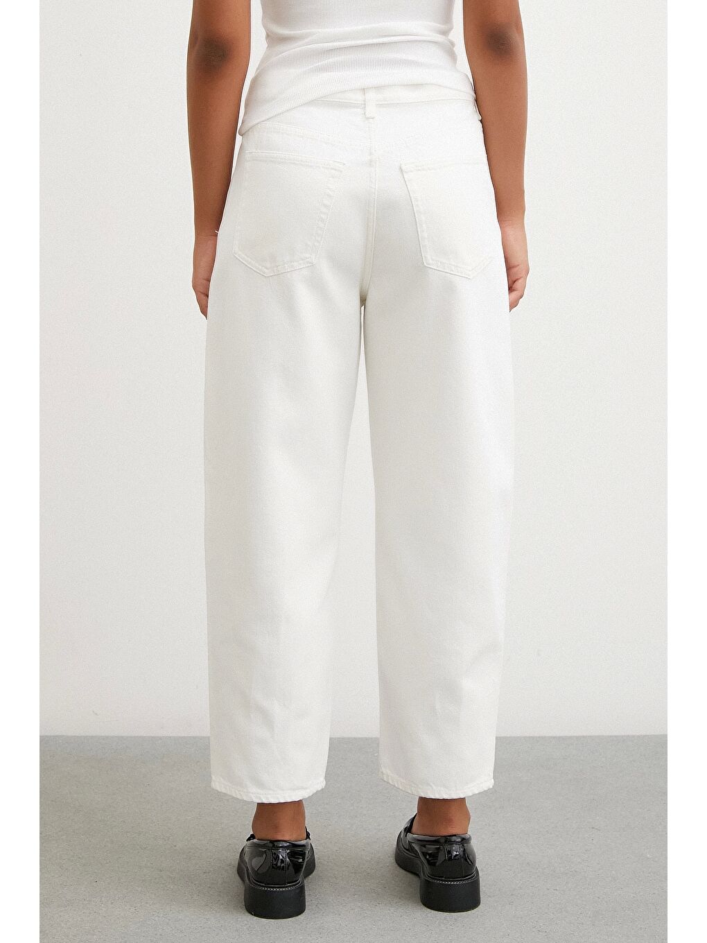 Yüksek Bel Mom Jean Beyaz-4