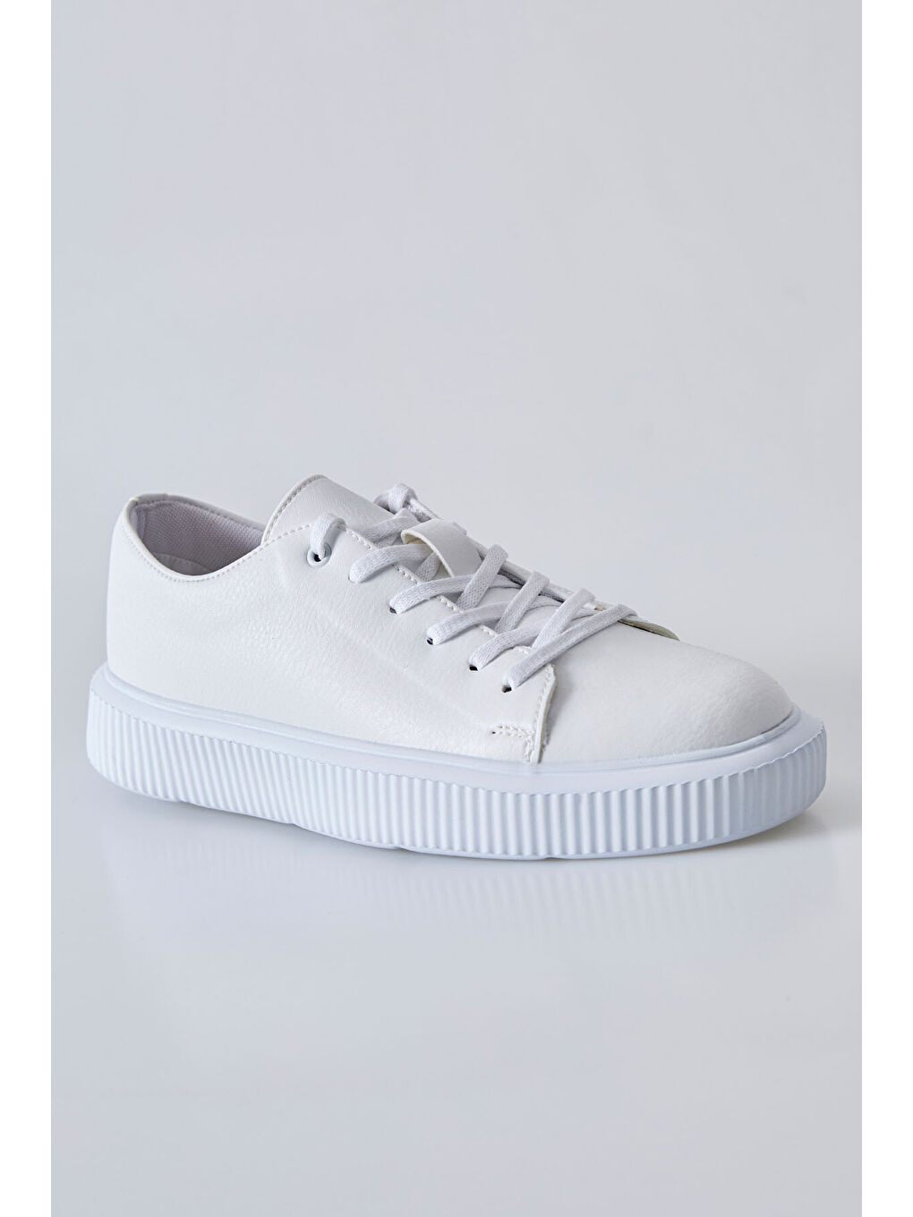 Beyaz Bağcıklı Delikli Suni Deri Erkek Spor Ayakkabı - 89129-5