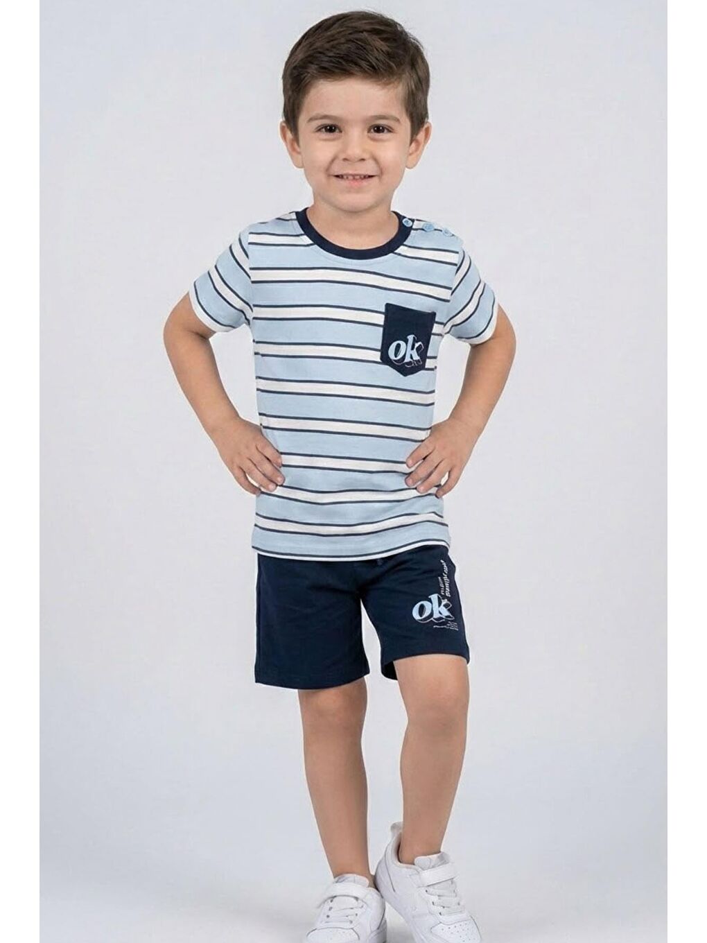 Erkek Çocuk Şortlu Takım Tişörtü Cep Detaylı Bağcık Aksesuarlı Açık Mavi (1.5-5 Yaş)