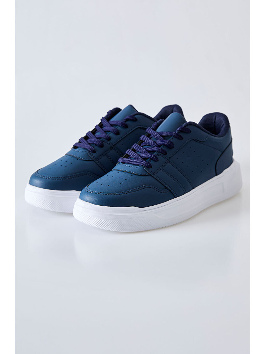 Lacivert Bağcıklı Delikli Suni Deri Erkek Spor Ayakkabı - 89125-3