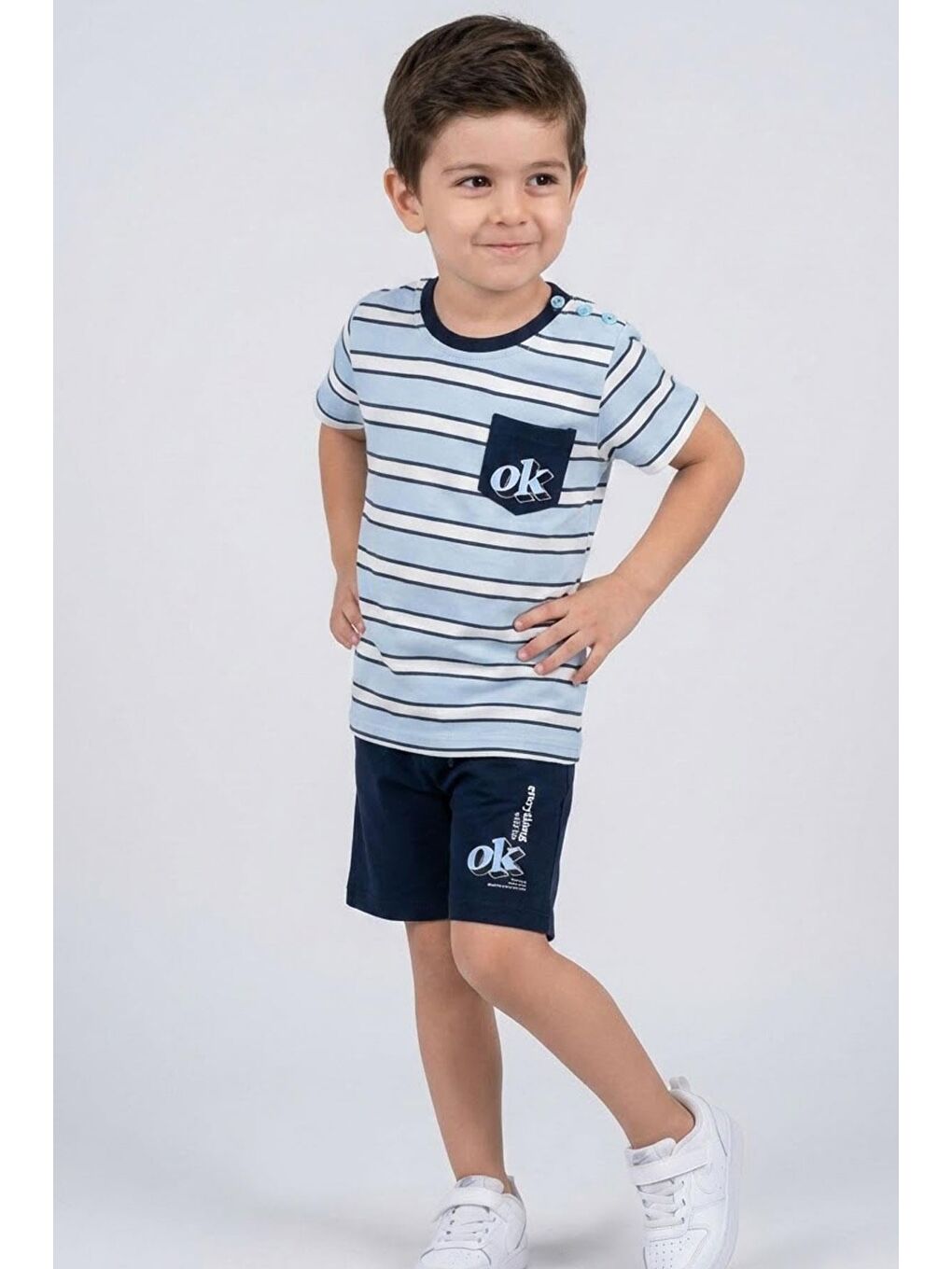 Erkek Çocuk Şortlu Takım Tişörtü Cep Detaylı Bağcık Aksesuarlı Açık Mavi (1.5-5 Yaş)-1