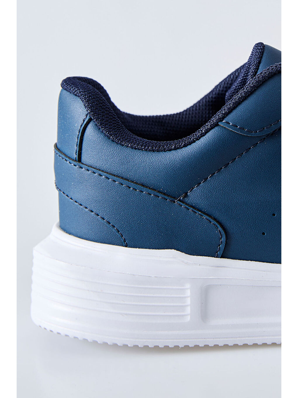 Lacivert Bağcıklı Delikli Suni Deri Erkek Spor Ayakkabı - 89125-9