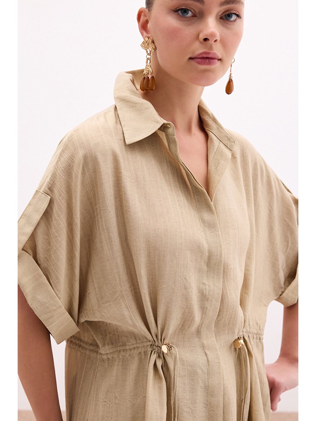 Bel Büzgü Detaylı Gömlek - Haki-4