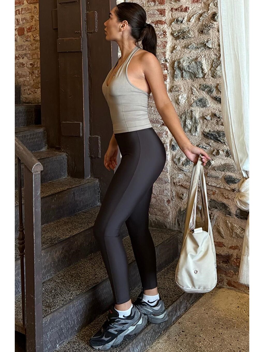 Kahverengi  Active Fit Toparlayıcı Fermuarlı Tayt Mg2791-6