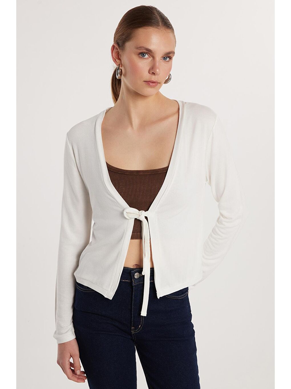 Kadın Slim Fit Dar Kesim Bağlamalı Uzun Kollu V Yaka Ekru Hırka-3