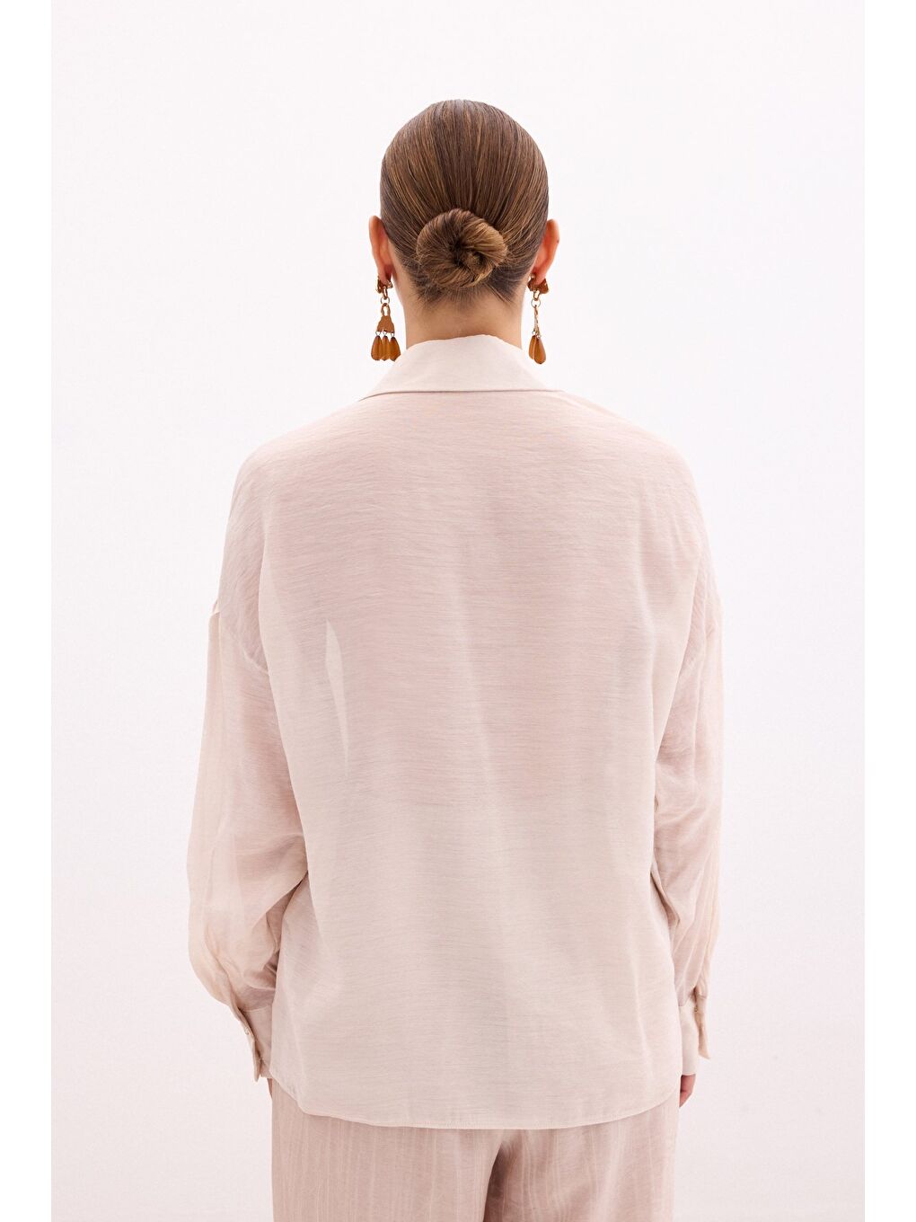 Bej Düğme Aksesuarlı İnce Gömlek - Taş-7