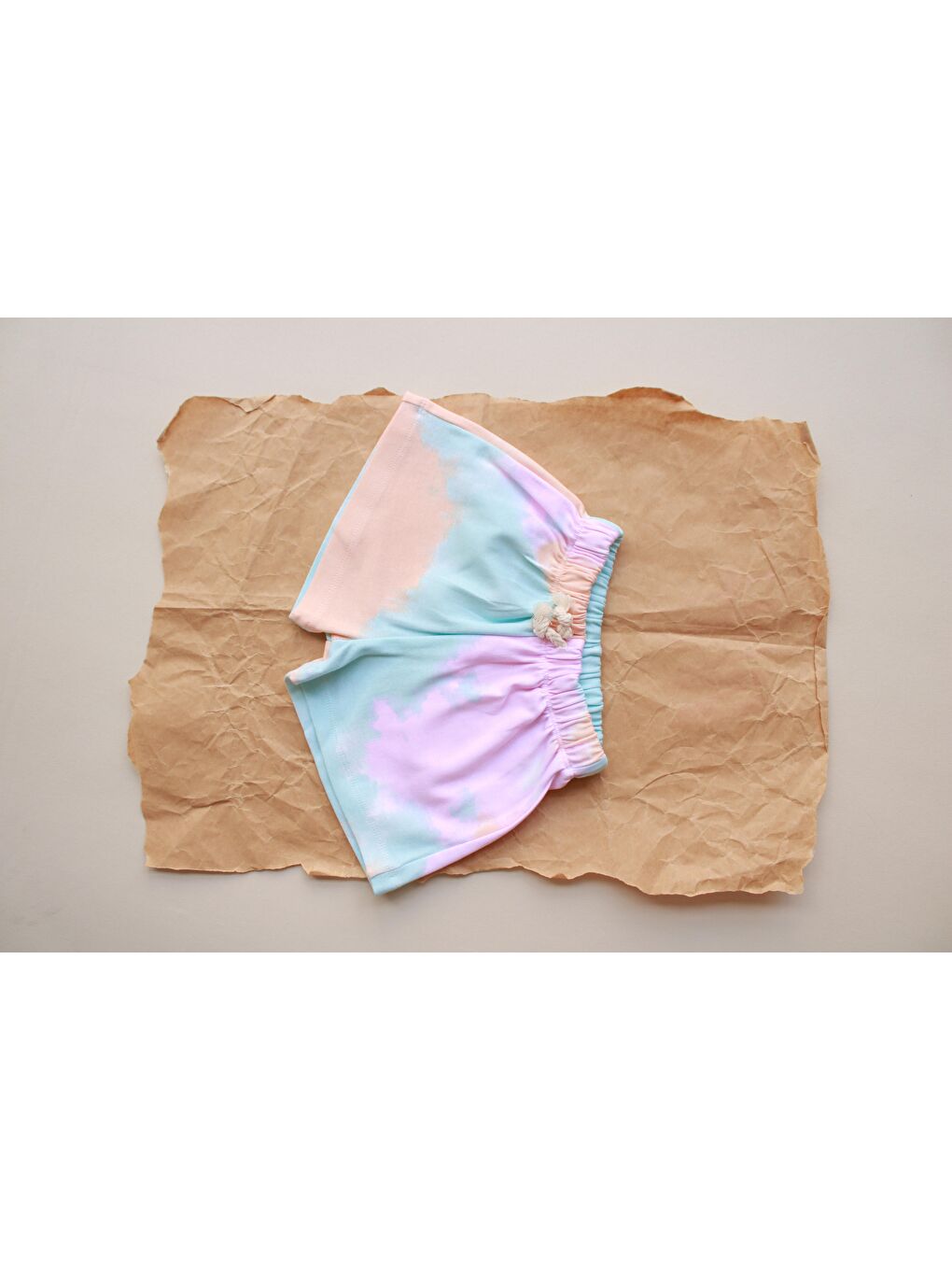 Bej Batik Desenli Basic Şort-2