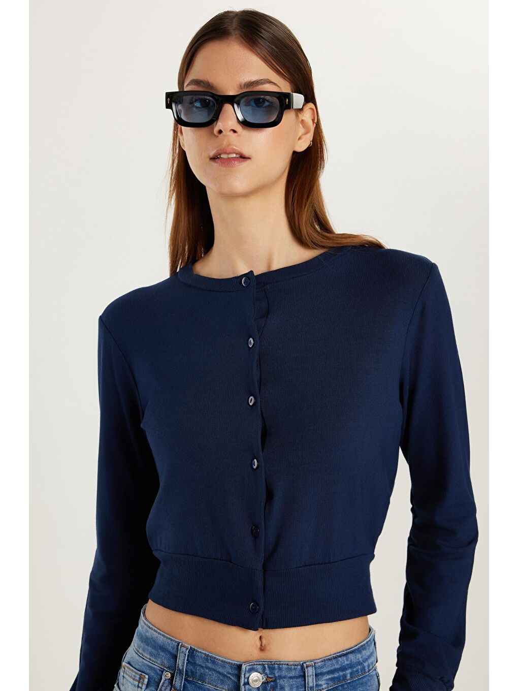 Kadın Regular Fit Klasik Kesim Düğmeli Lacivert Hırka-1