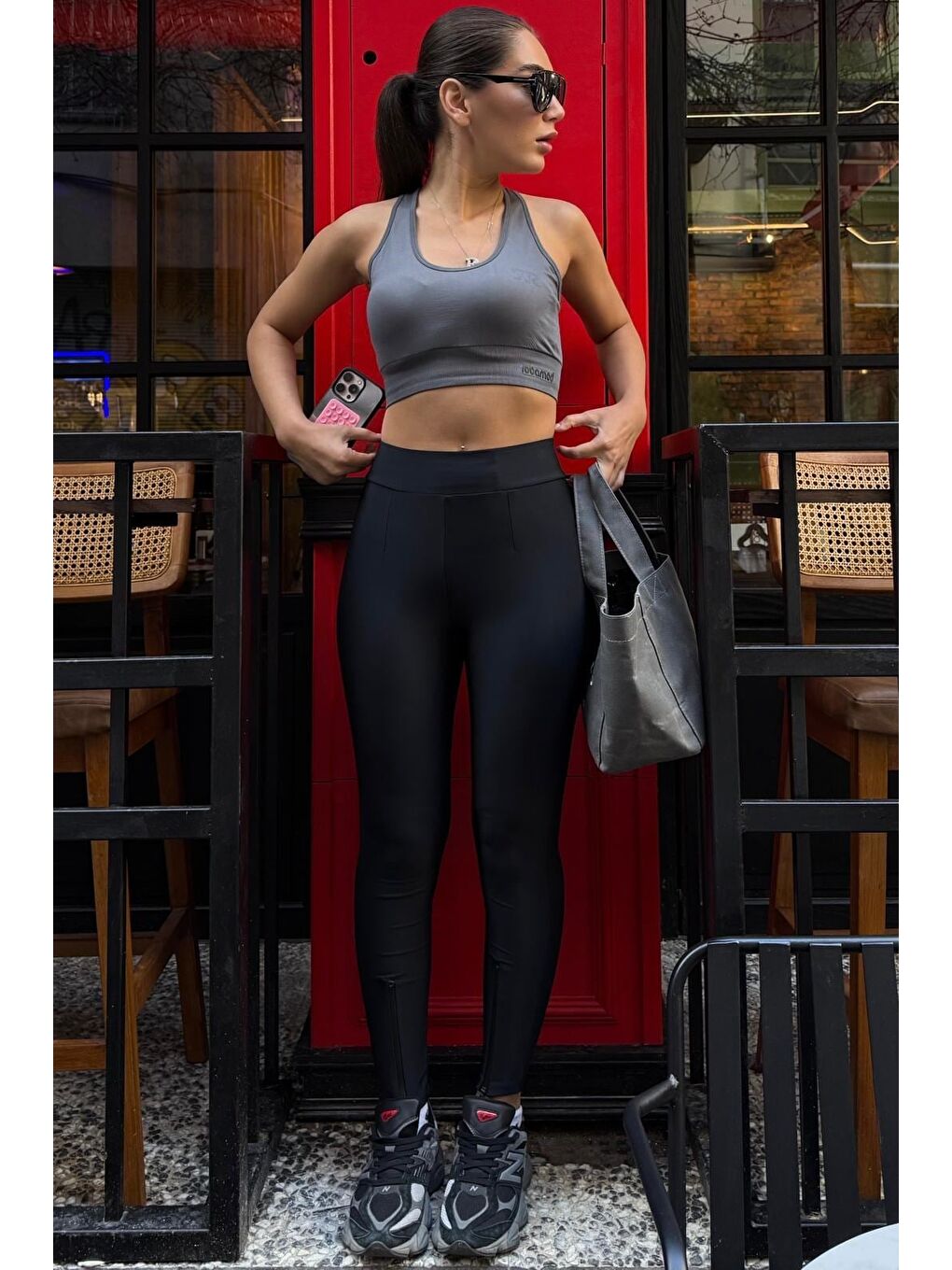 Siyah Active Fit Toparlayıcı Fermuarlı Tayt Mg2791-1