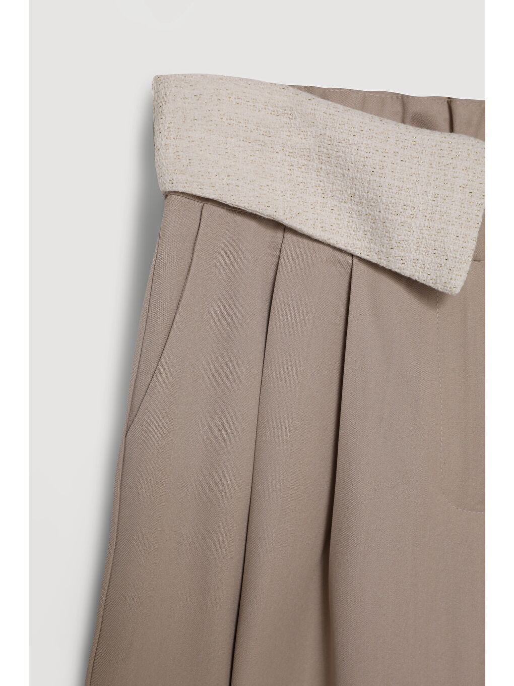 Beli Match Detaylı Bol Paça Pantolon Bej-1