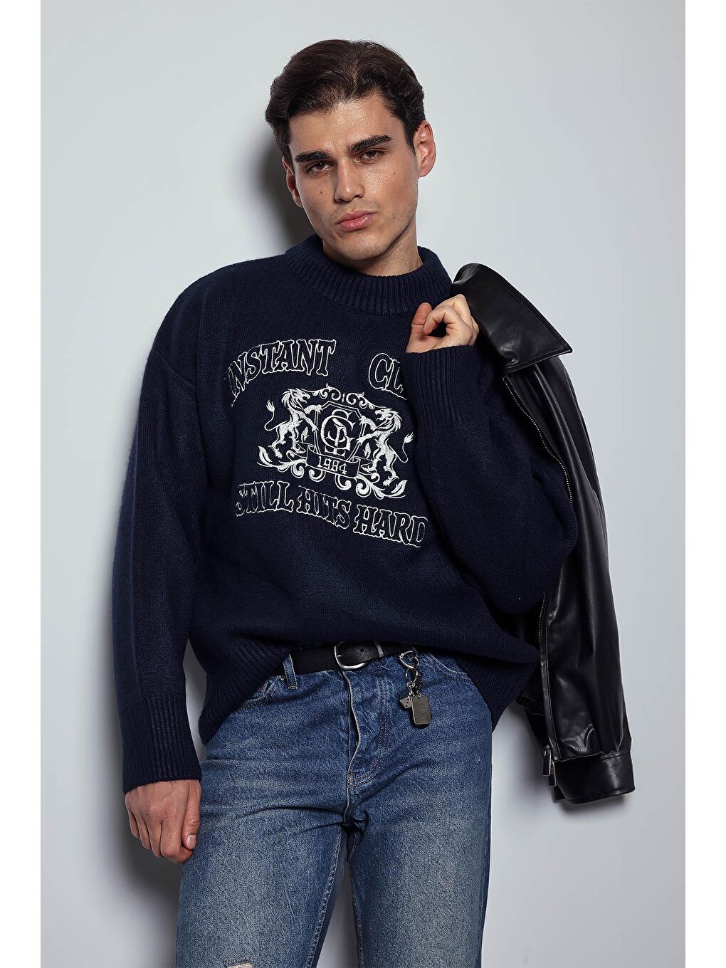 Erkek Oversize Bisiklet Yaka Nakışlı Triko Kazak Lacivert-5