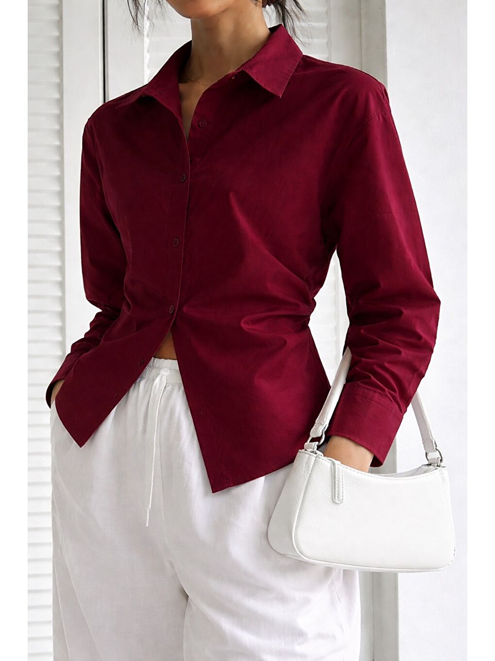 Bordo Kadın Yan Büzgü Detaylı Gömlek Elastanlı Pamuklu Uzun Kollu Gömlek-1