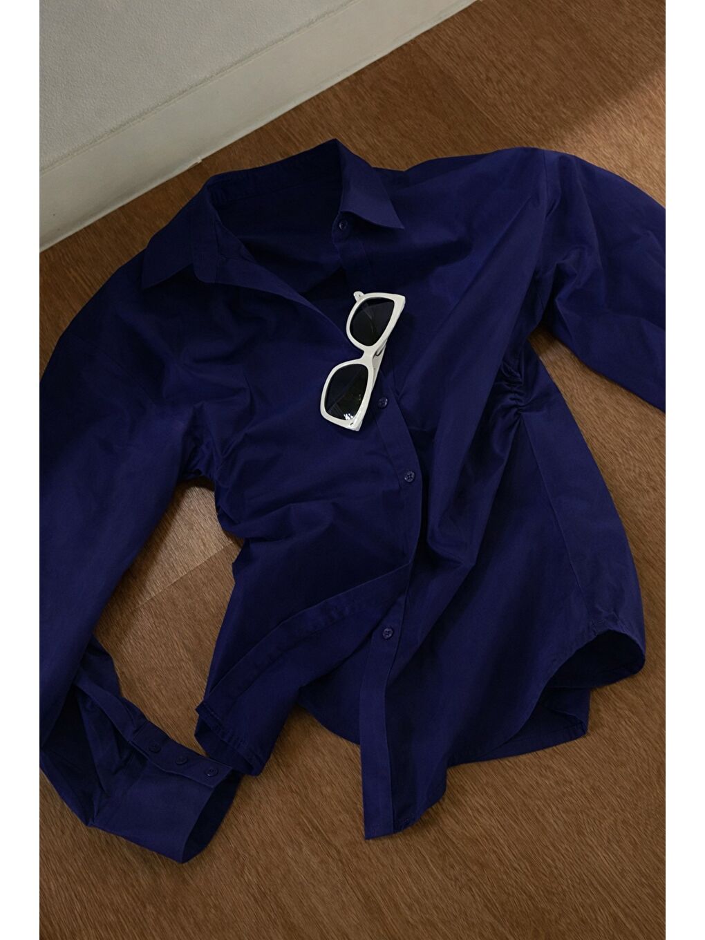 Lacivert Kadın Yan Büzgü Detaylı Gömlek Elastanlı Pamuklu Uzun Kollu Gömlek-6