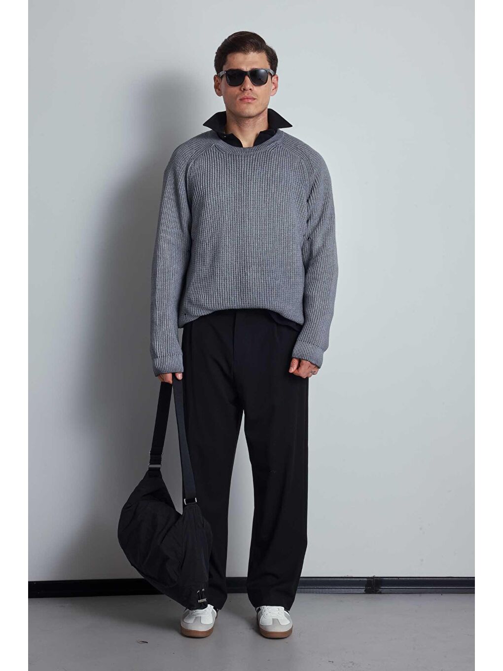 Erkek Oversize Yıkamalı Distressed Triko Kazak Gri-2